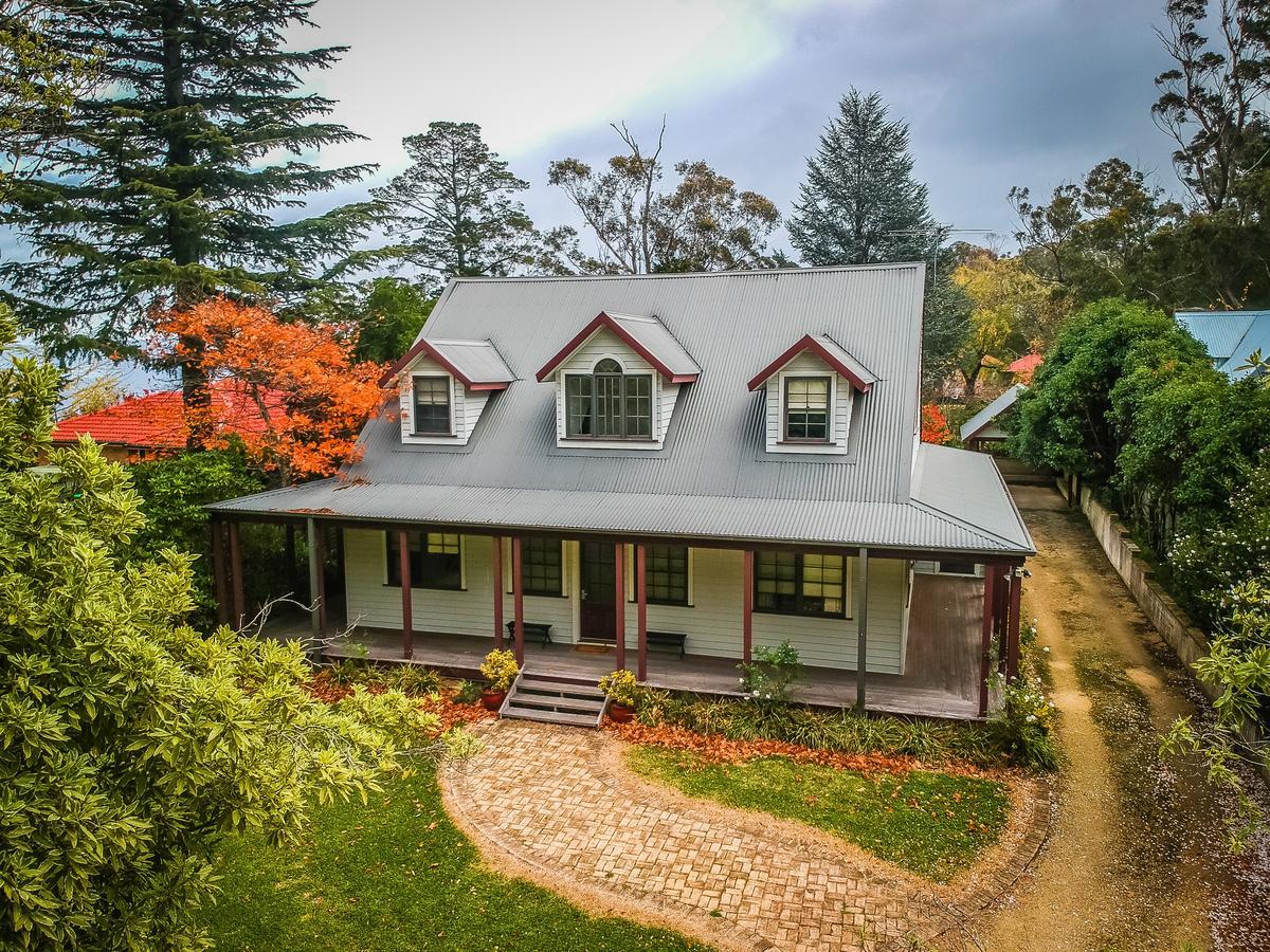 Whispering Pines Cottages Wentworth Falls Esterno foto